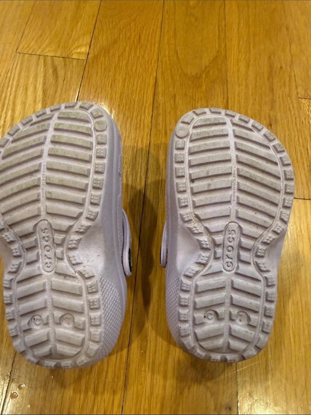 Crocs girls purple lined clog size C7 .